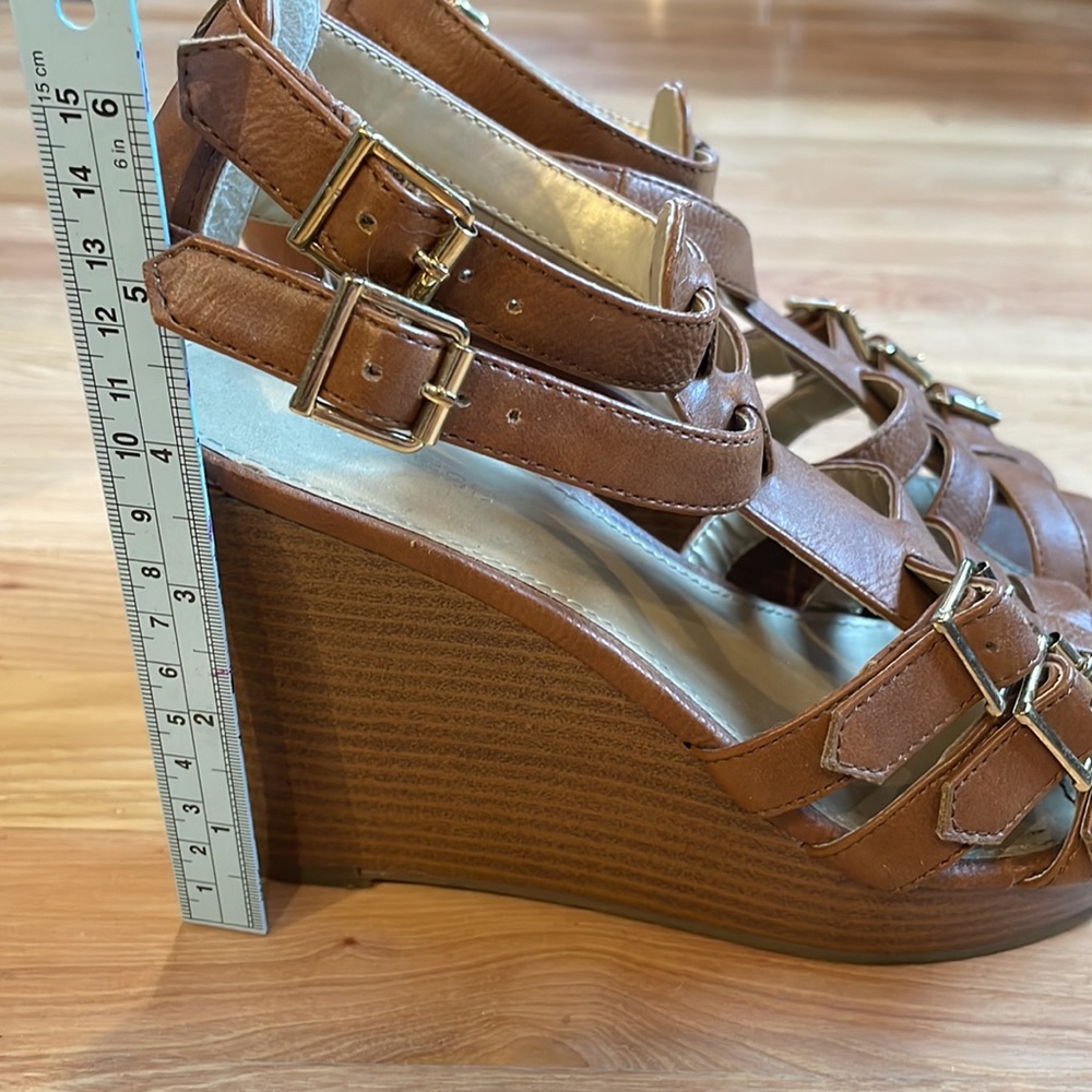 Express Wedges - Picture 5 of 5